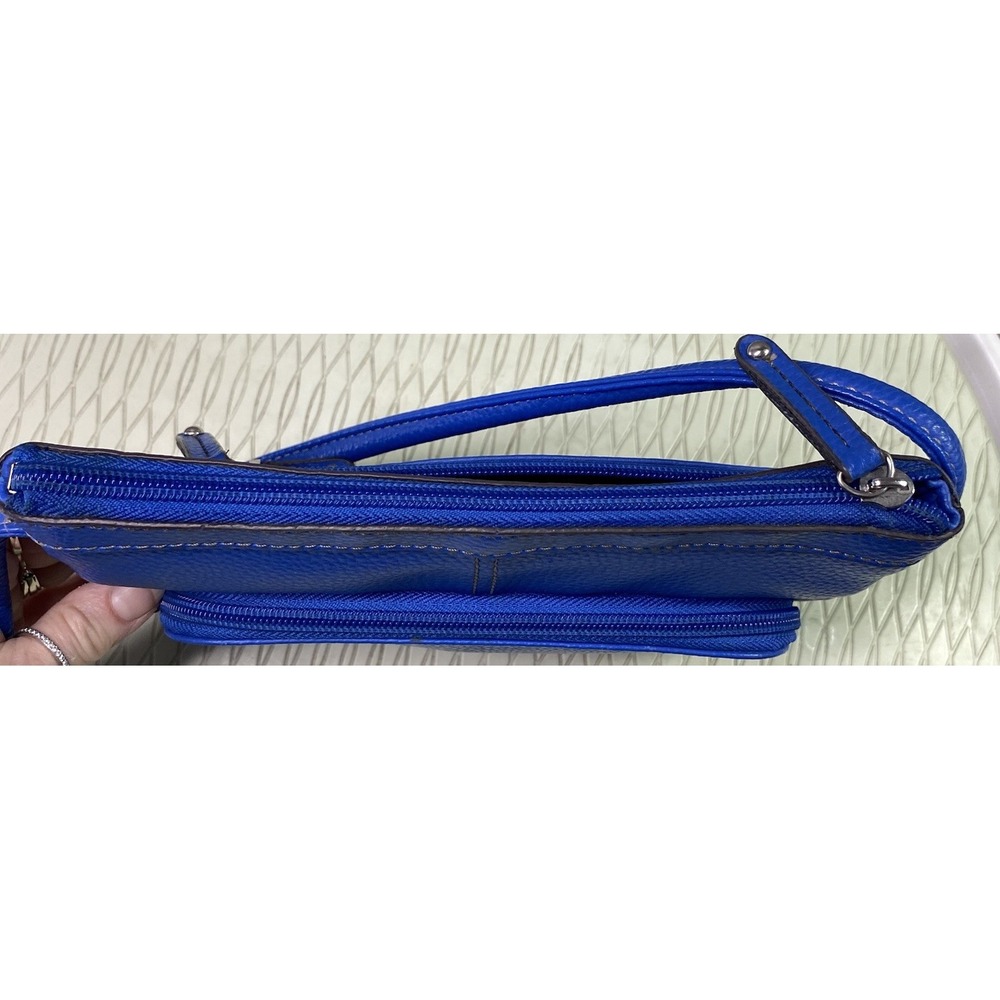 Tignanello Women's Leather Royal Blue Crossbody Purse Tons Pockets 7.5x9x1.5" - Picture 7 of 15